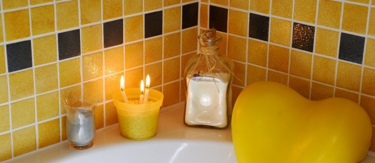 banner for Special Bathroom Offers from Frog